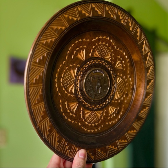 VTG Wooden Hand Carved Etched Round Dubrovnik Croatia City Building Wall Art - Picture 2 of 8